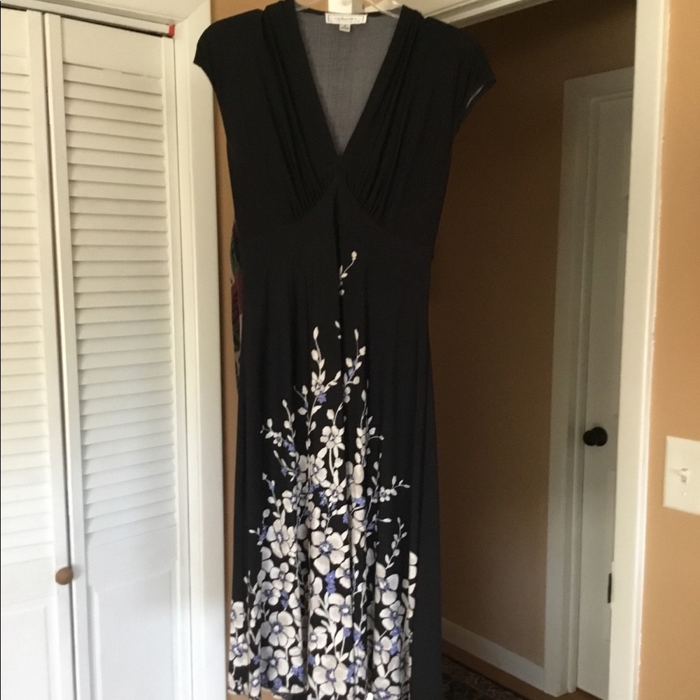 Bass below knee dress